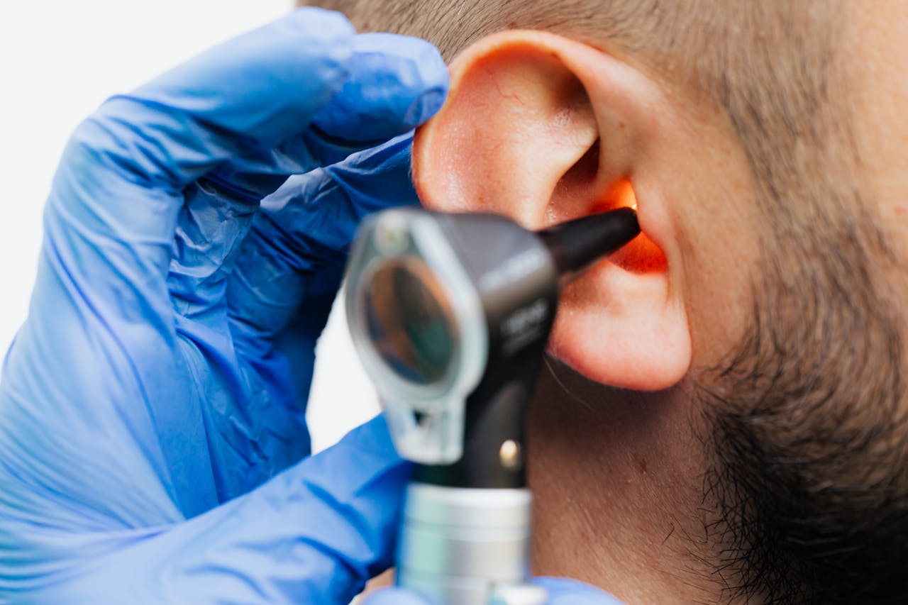 What are the best treatments or remedies to reduce tinnitus symptoms?